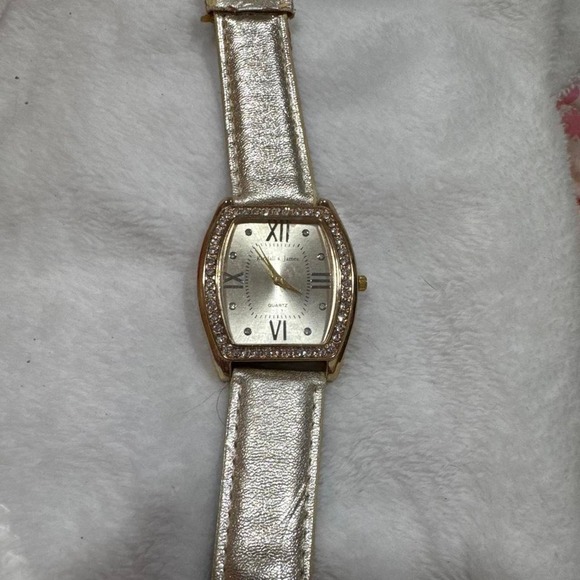Accessories - Silver and gold vintage watch
